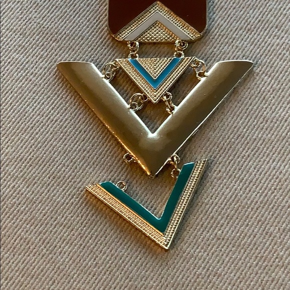 Adia Kibur Triangles Necklace - Picture 5 of 8